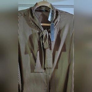 NWT Tahari Women Brown & Black blouse
